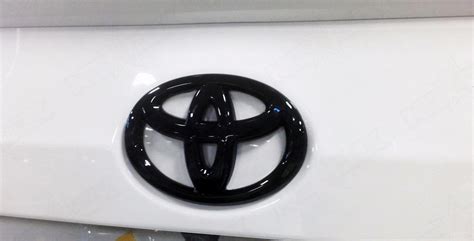 2012 Toyota Corolla logo