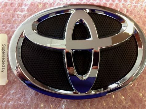 2013 Toyota Camry logo