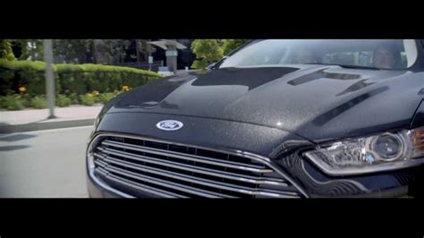 2014 Ford Fusion Hybrid TV Spot, 'Large or in Charge'