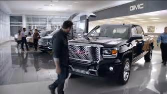 2014 GMC Sierra TV Spot, 'President's Day Sale' featuring Andy Anderson