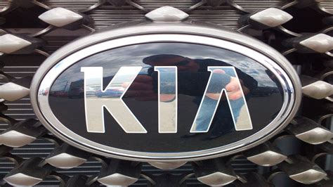 2014 Kia Sorento logo