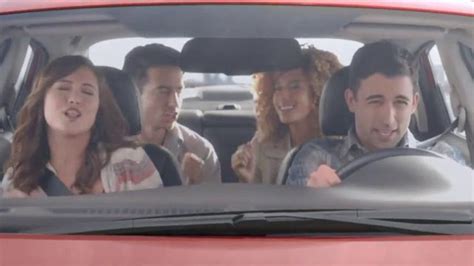2014 Nissan Sentra TV Spot, Letra por Bonnie Tyler featuring Andrew Perez