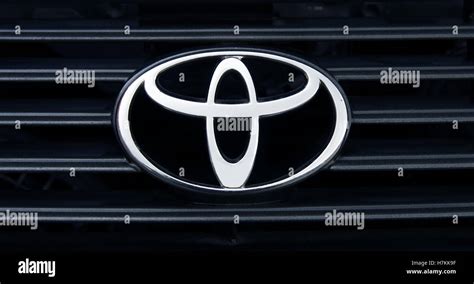 2014 Toyota Camry logo