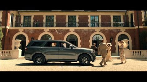 2015 Dodge Durango TV Spot, 'Drive By' Song by Rae Sremmurd featuring Jonathan Grey