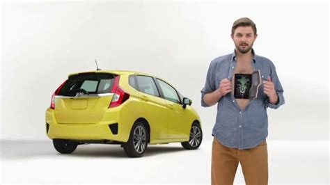 2015 Honda Fit TV Spot, 'Yogis, Carpets, Yachts and Aliens' featuring Ricky Dean Logan