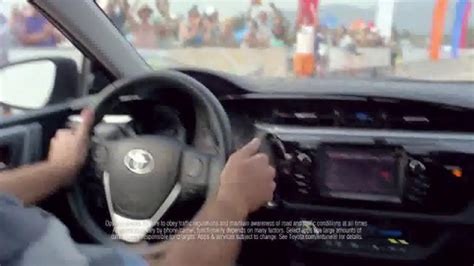 2015 Toyota Corolla TV Spot, 'Live Colorfully' featuring Al Bayan