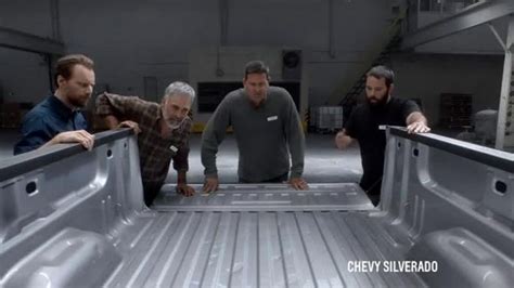 2016 Chevrolet Silverado TV Spot, 'Steel Bed Outperforms Aluminum Bed' featuring Potsch Boyd
