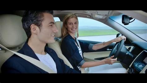 2016 Infiniti QX50 TV Spot, 'Showcase' Song by Bloc Party created for Infiniti