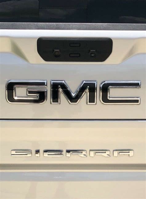 2017 GMC Sierra 1500 logo