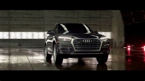 2018 Audi Q5 TV commercial - Jogger