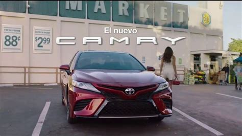 2018 Toyota Camry TV Spot, 'Despampanante' [T2] featuring Jorge Duran