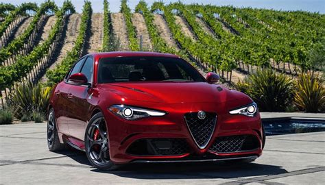2019 Alfa Romeo Giulia RWD commercials