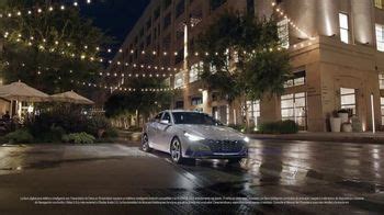 2023 Hyundai Elantra TV commercial - Amor al primer roce