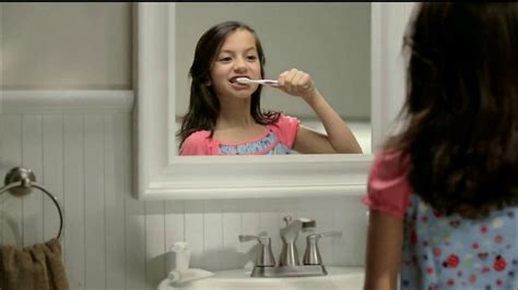 2min2x TV Spot, 'Brush Your Teeth'