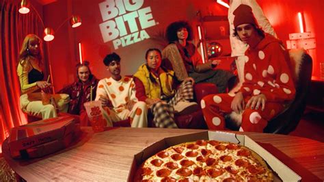 7-Eleven Big Bite Pizza TV Spot, 'Free Delivery' created for 7-Eleven