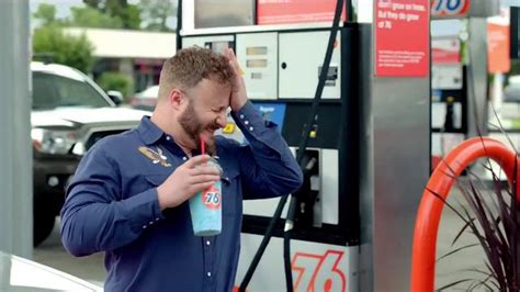 76 Gas Station KickBack Points Card TV Spot, 'Brain Freeze'