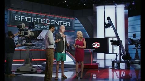 AARP Services, Inc. App TV Spot, 'SportsCenter: Something to Eat' Featuring Kenny Mayne featuring Kenny Mayne