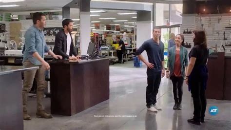 ADT TV Spot, 'DIY Fails with the Scott Brothers' Featuring Jonathan and Drew Scott featuring Johnathan Scott
