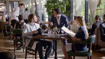 AT&T Datos Ilimitados TV Spot, 'Restaurante: iPhone 7' featuring Ana Franchesca Rousseau