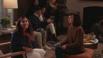 AT&T Fiber Internet TV Spot, 'Visita familiar' con Sofía Vergara featuring Melissa Borge