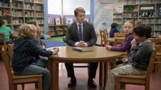 AT&T TV Spot, 'Bigger or Smaller' Featuring Beck Bennett featuring Ezra Alcon-Kirshman