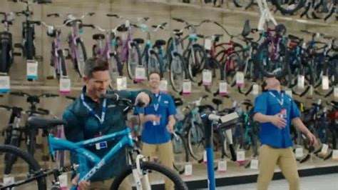 Academy Sports + Outdoors TV Spot, 'Bikes, Activewear and Grills'