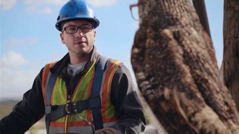 America's Best Contacts and Eyeglasses TV Spot, 'Lineman' created for America's Best Contacts and Eyeglasses