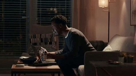 Apartments.com TV Spot, 'Nationwide 5G' Featuring Jeff Goldblum featuring J.J. Nolan