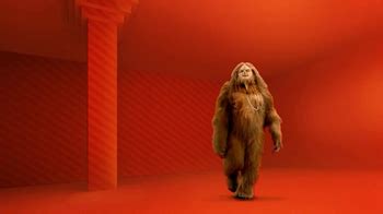 Apple to Apples TV Spot, 'Glamorous Bigfoot'