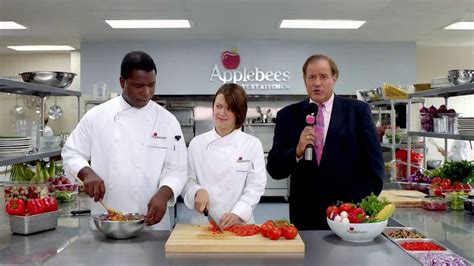 Applebee's 2 For $20 TV Spot, 'Kitchen Showdown' Featuring Chris Berman featuring Regi Davis