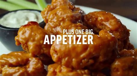 Applebee's 2 for $20 TV Spot, 'Hungry Eyes' Song by Eric Carmen