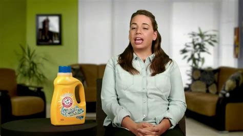 Arm & Hammer Laundry Plus OxiClean With Odor Blasters TV Spot, 'Beloved Sweatshirt'