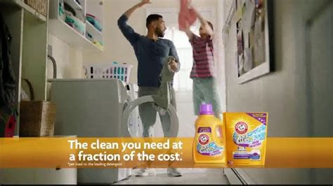 Arm & Hammer Laundry Plus OxiClean With Odor Blasters TV Spot, 'Favorite Sweatshirt'