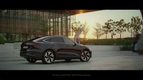 Audi Q8 Sportback e-tron TV commercial - Un nuevo capítulo con Elaine Welteroth