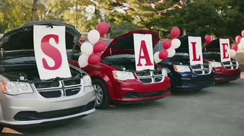 AutoTrader.com TV commercial - Shop All the Cars