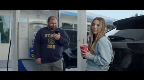 Bank of America Customized Cash Rewards Card TV Spot, 'Road to College'