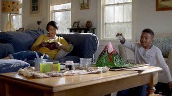 Banquet Chicken Pot Pie TV Spot, 'That's My Mom' featuring Kellie Greene