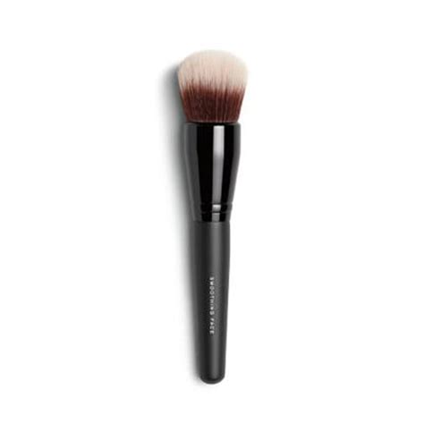 Bare Minerals Smoothing Face Brush logo