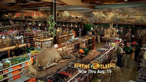 Bass Pro Shops Fall Hunting Classic TV Spot, 'Game Cameras & Boots'