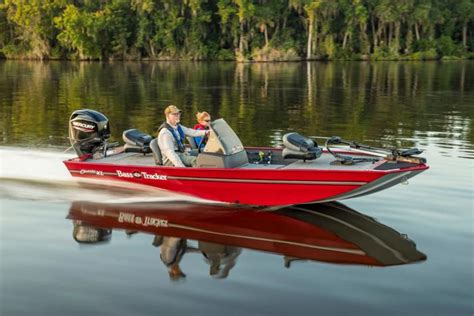 Bass Tracker Classic XL TV Spot, 'The Value of Value' created for Tracker Boats