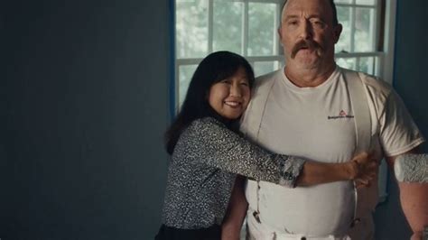 Benjamin Moore TV Spot, 'See the Love: Drive' featuring Rob Edwards