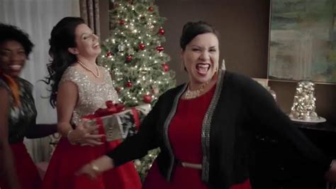 Big Lots Christmas TV Spot, 'NailingThis' featuring Ava Bianchi