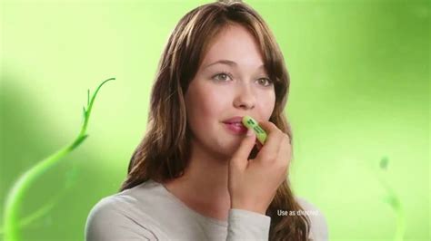 Blistex Superfruit Soother TV Spot, 'Nurtered by Nature'