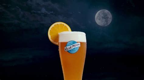 Blue Moon LightSky TV Spot, 'Light Side of the Moon'