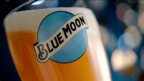 Blue Moon TV Spot, 'Para que tus días brillan más'