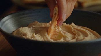 Boar's Head Traditional Hummus TV Spot, 'Creamy Perfection'
