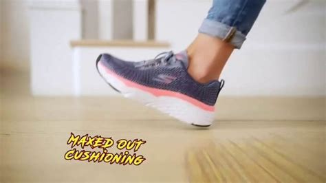 Bobs From SKECHERS TV commercial - Memory Foam Cushioning
