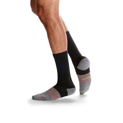 Bombas Men's Performance Running Calf Socks commercials