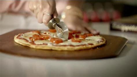 Bon Appetit Pizza TV Spot, 'Delight'