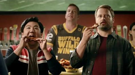 Buffalo Wild Wings TV Spot, 'Playoffs: Not a Rom-Com' featuring Bob Menery